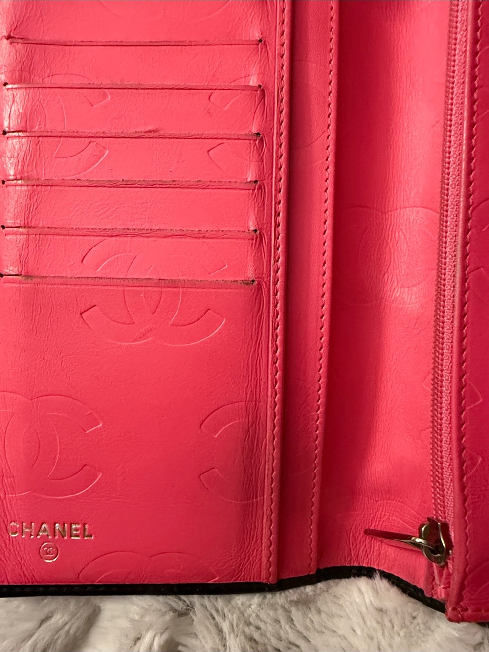CHANEL Black Cambon Wallet with White CC - Picture 7 of 16